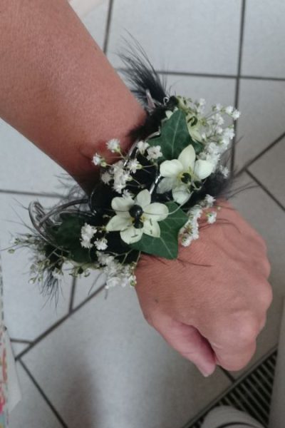 Blumenarmband_o_01_450x800