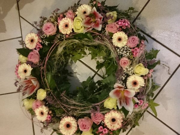 Tr_Kränze_02_1200x675